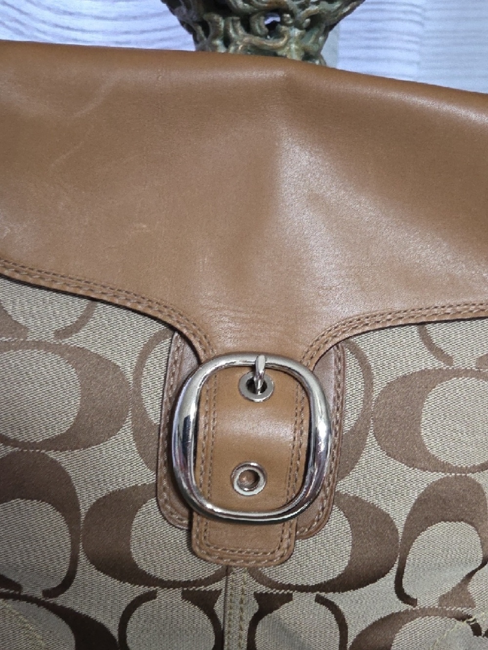 Coach Tan and Brown Signature Canvas Shoulder Bag - Picture 4 of 10